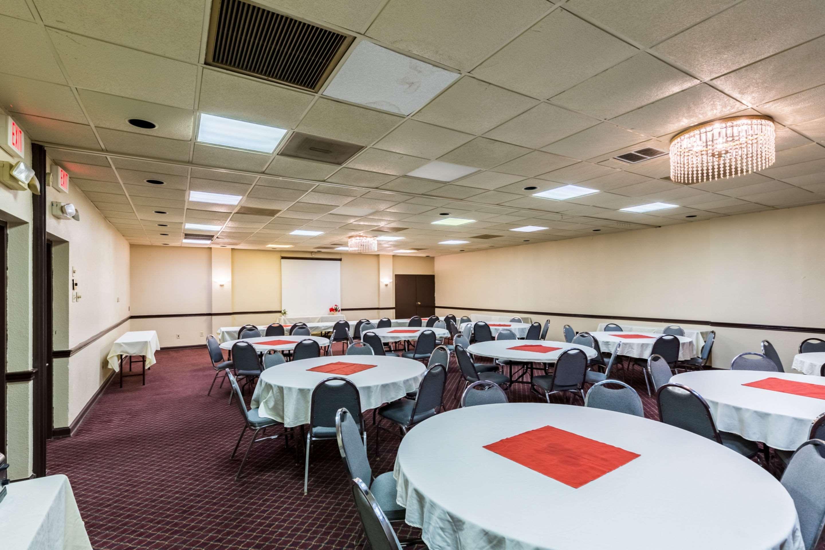 Econo Lodge Baytown Luaran gambar