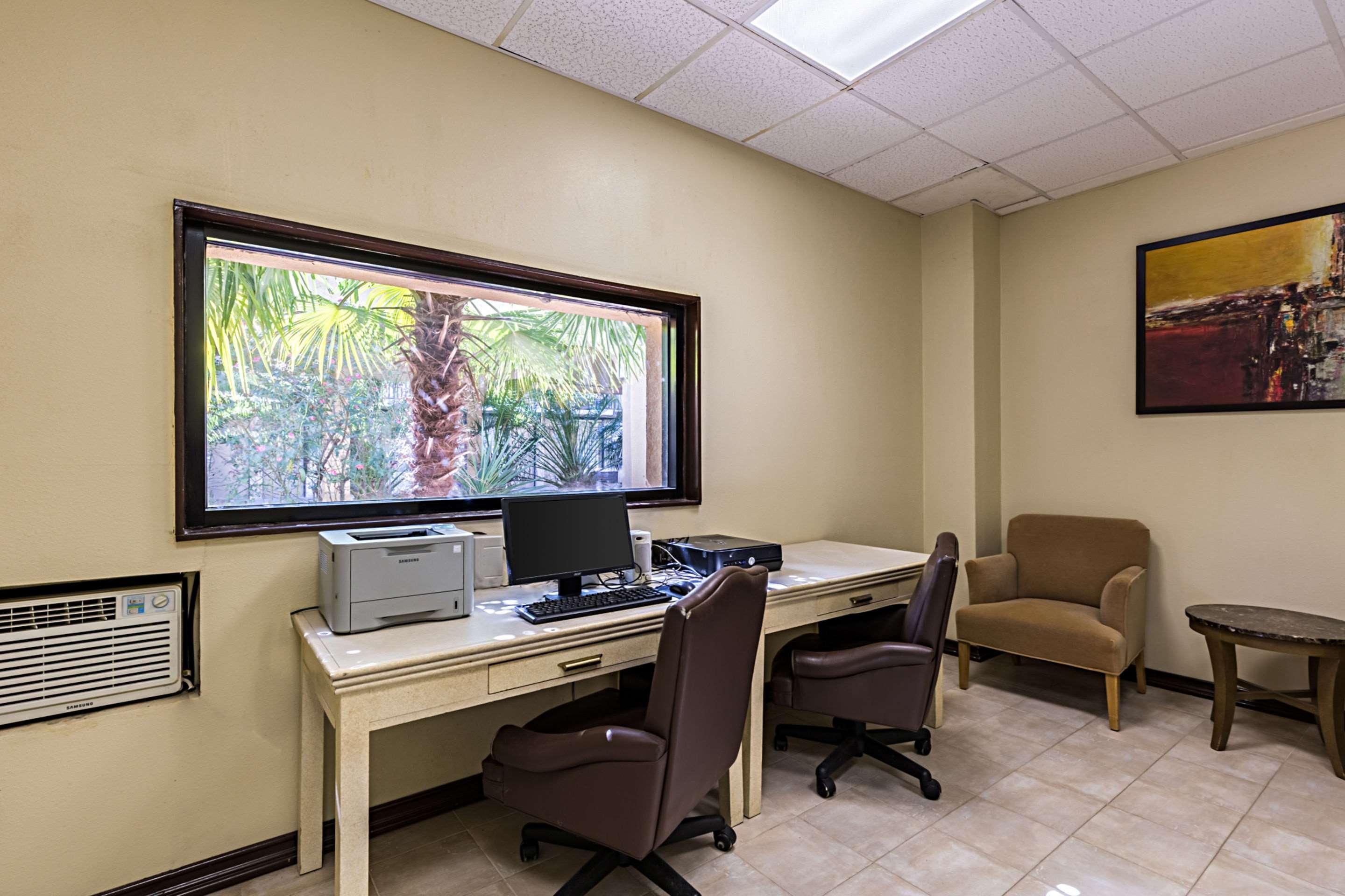 Econo Lodge Baytown Luaran gambar